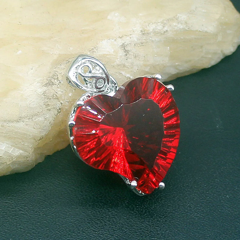 Heart Shape Garnet Silver Necklace Pendant for Women