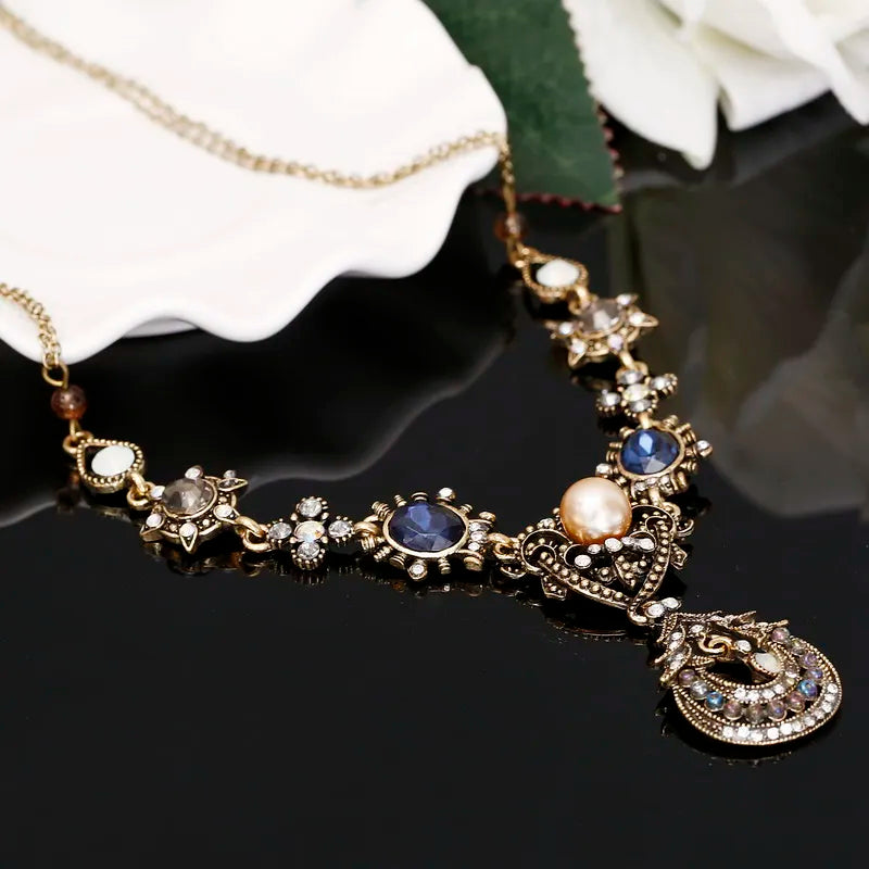 Hesiod Pink Rhinestone Necklace Pendant Vintage Lady Choker Necklace