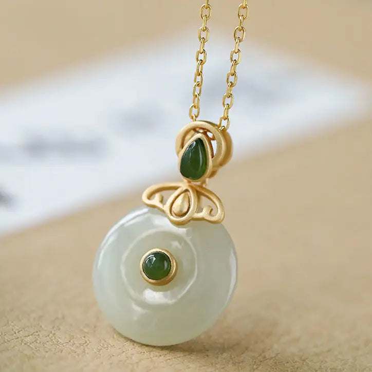 Retro S925 Silver Gold-Plated Gray Jade Safety Buckle Pendant Necklace