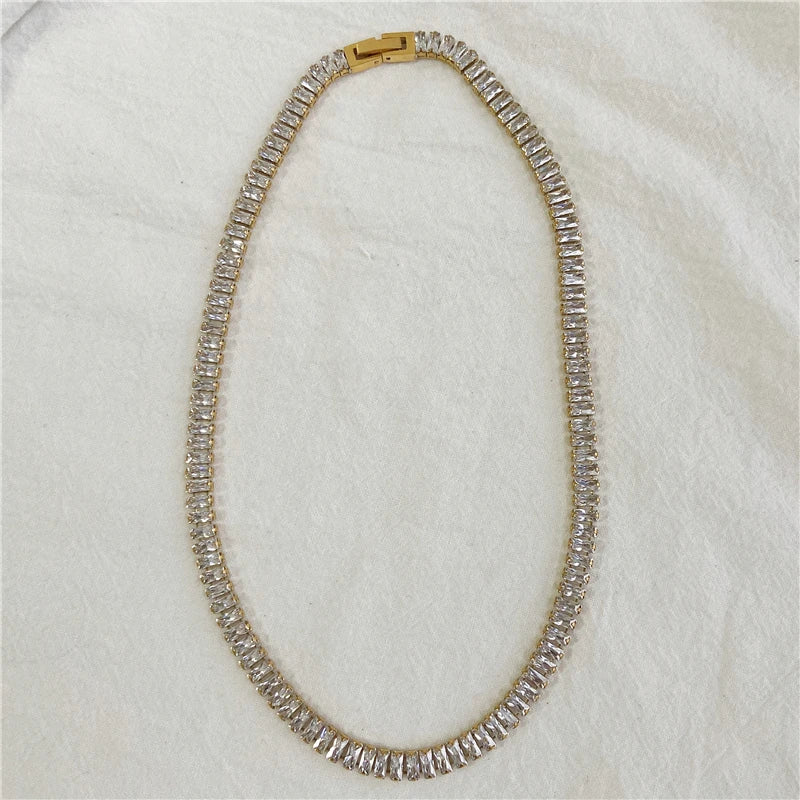 Hand Polished Green Clear Red Band Choker Necklace
