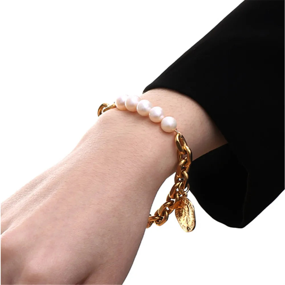 Vintage Portrait Disc Pendant Bracelet Natural Freshwater Pearl Chain