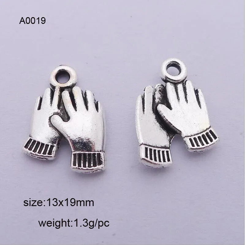 50 Pcs/Lot 13x19mm Antique Silver Gloves Charms