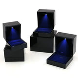 LED Light Diamond Ring Box Wedding Gift Jewelry Display