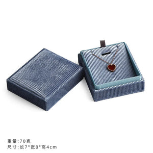 High-grade Flannelette Jewelry Box Necklace Box 1pc