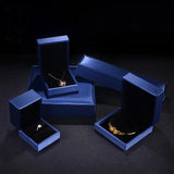 Stringy Ring Box for Jewelry Display