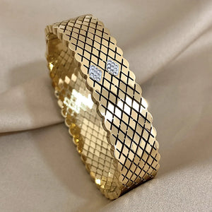 Exaggerated Cross Rhombus Cuff Bracelet with Zircon Inlay