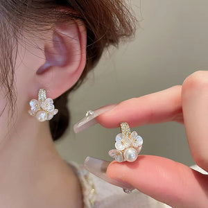 Pearl Flower Hoop Earrings Daily Versatile Jewelry