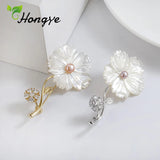 925 Silver Brooch Zircon Insert Flower Pin Freshwater Pearl Gift