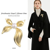 Natural Pearl Spike Brooch Leaf Shape 7-8mm Freshwater Pearl Pins for Women
