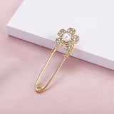 Pearl Flower Brooch Zircon Coat Pin Wedding Jewelry Gift