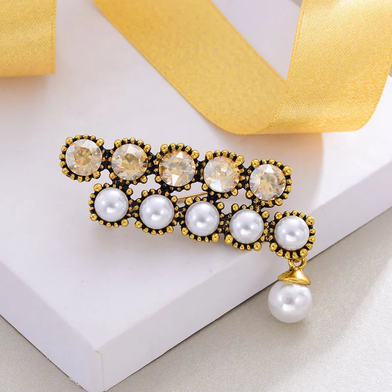 Vintage Irregular Pearls Brooches Crystal Metal Dress Pins