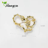 Hollow Heart Natural Pearl Brooch for Women And Brooch Pins Dresses Coat