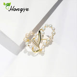 Hollow Heart Natural Pearl Brooch for Women And Brooch Pins Dresses Coat