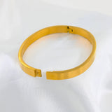 Stainless Steel Jewelry Round Bangle Charm Bracelet Party Love Wedding Gift