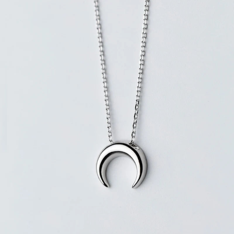 925 Silver Crescent Moon Pendant Choker Necklace