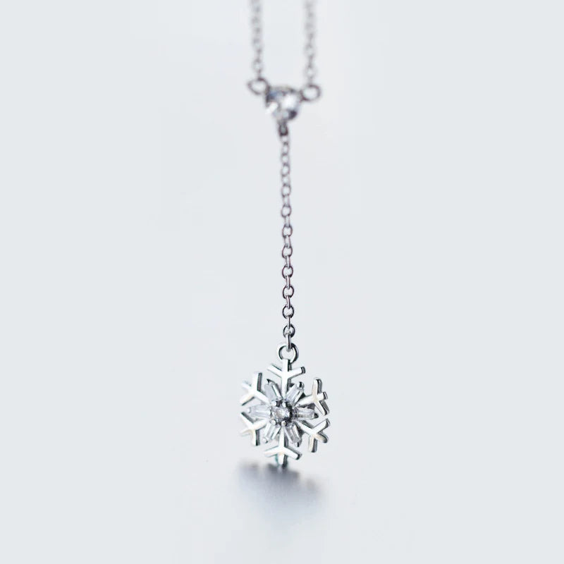 925 Silver Snowflake Pendant Choker Necklace for Women
