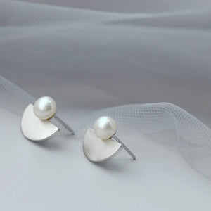 925 Silver Natural Pearl Handwork Half Round Earring