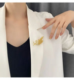 Elegant Titanium Steel Pearl Brooch Jewelry