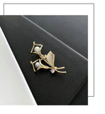 NewLight Personality Temperament Flower Pearl Women's Brooch