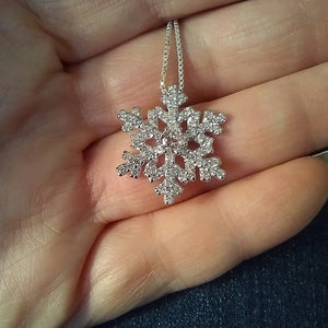 Snowflakes Necklace with Crystal CZ Stone for Women