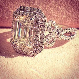 Sweet Women's Ring with CZ Stone Bowknot - Engagement Wedding Jewelry