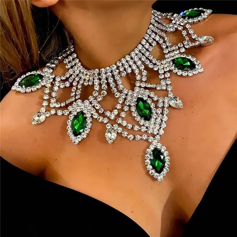 Gorgeous Rhinestone Hollow Choker Necklace Crystal Pendant Collar