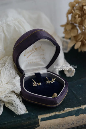 925 Silver Gilded Zircon Flower Earrings Pave Leaf Plant Piercing for Women
