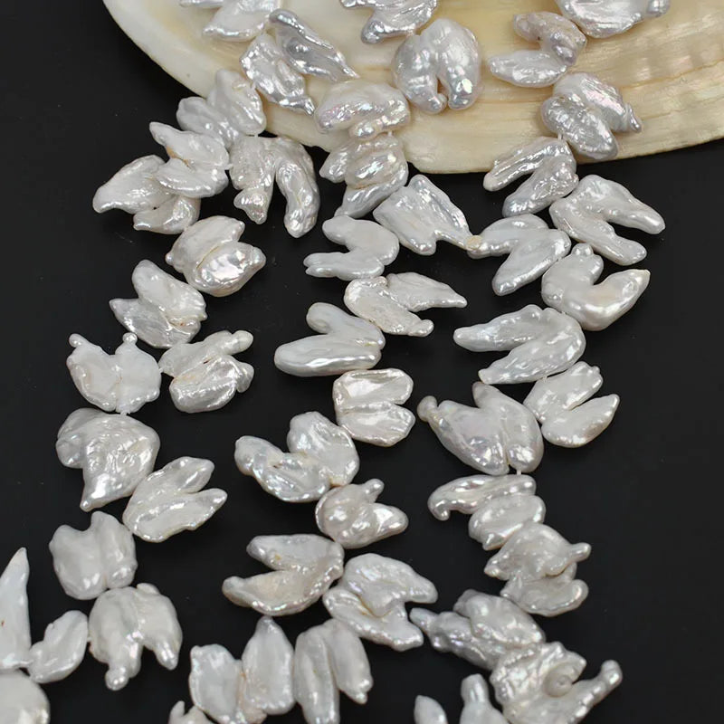Freshwater Pearl Baroque Alien Teeth 14-16mm 15in Necklace Charms