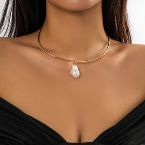 Baroque Pearl Pendant Necklace Choker for Women