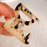 Retro Semicircle Hair Clip Claw For Girls - Small Shark Clip