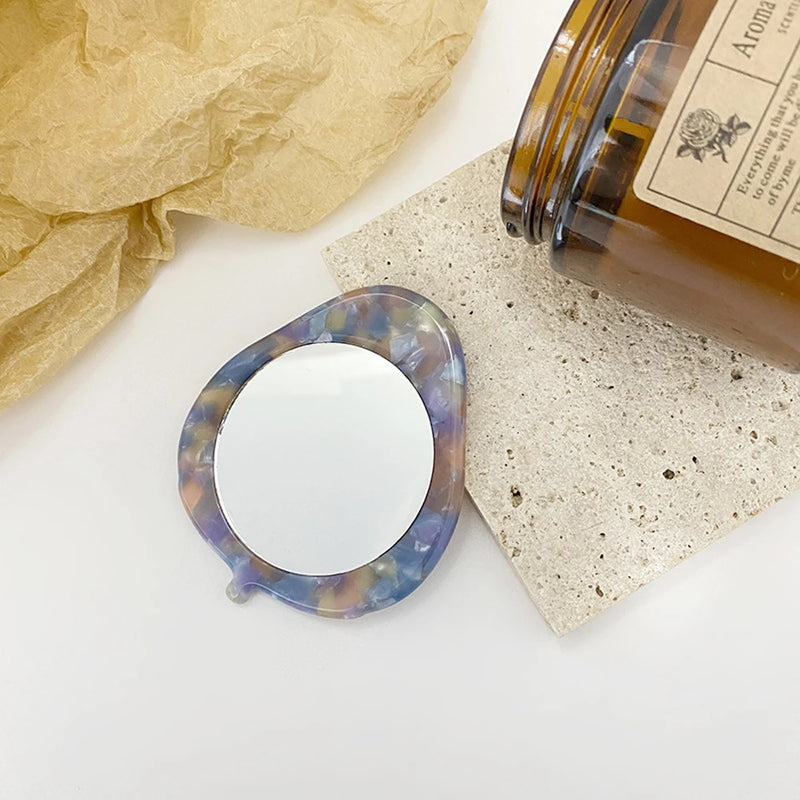 Leaf-shaped Hand-held Makeup Mirror Acetic Acid Small Oval Mirror