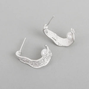 Metallic Embrace Pearl Stud Earrings for Women