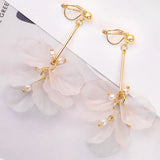 Summer Pearl Clip Earrings, Sweet Flower Brincos