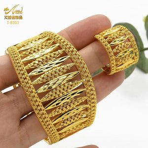 Dubai 24K Plated Bangle Bracelet With Ring For Women