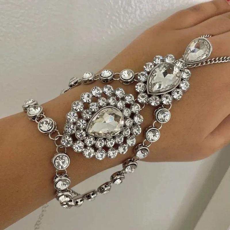 Boho Vintage Crystal Hand Chain Bracelet Rhinestone Hand Jewelry
