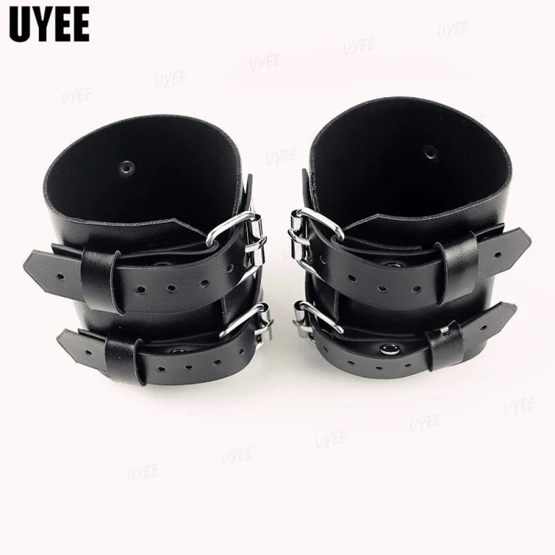 2PCS Women Bracelet Faux Leather Rivet Wristbands BDSM Harness Belt