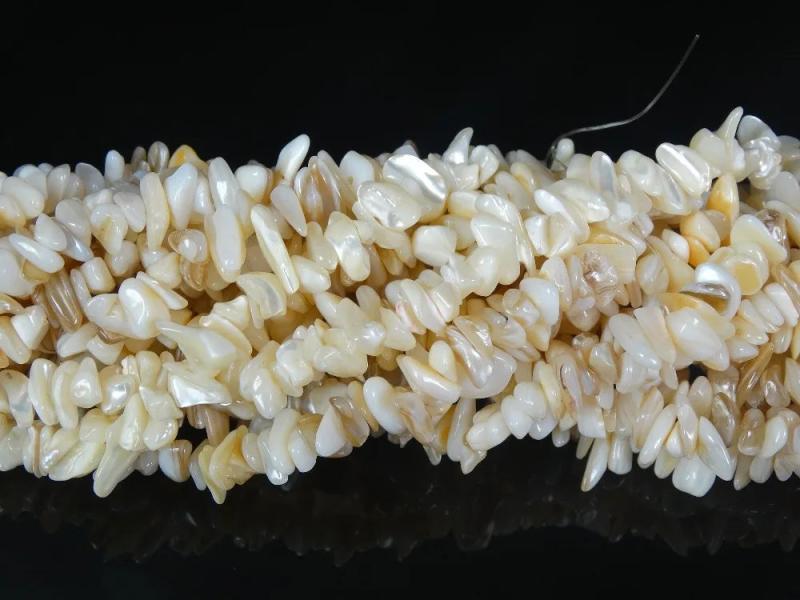 Natural Sea Shell Gems 5-8mm Chip Beads 35'' 5 Strands/Pack