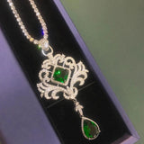 Vintage Emerald Stone Pendant Necklace for Women