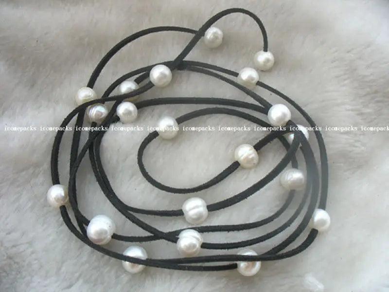 Stunning 9-11mm Freshwater Pearl & Black Line Necklace