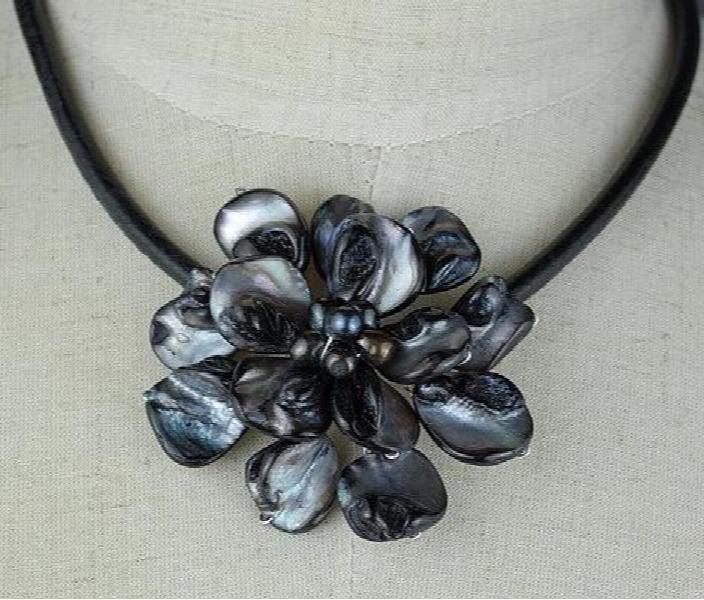 Shell Flower Necklace Real Pearls Sea Shell Flower Leather Necklace