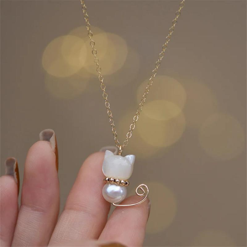 Hetian Jade Pearl Necklace Lazy Cat Pendant 14K Filled Chain Niche Women Jewelry