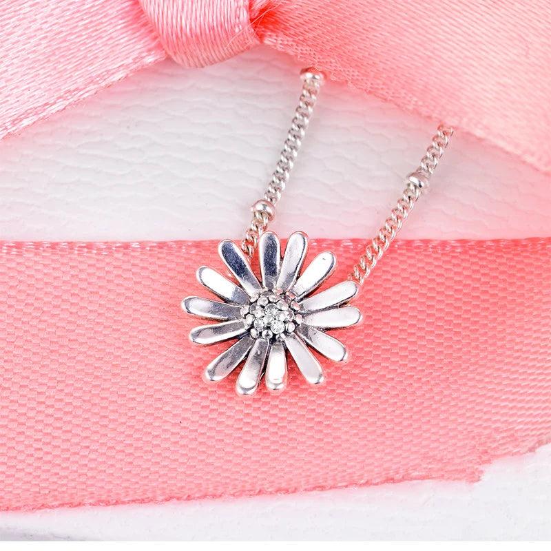 Spring Pave Daisy Flower Collier Necklace 925 Sterling Silver Jewelry