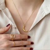 925 Silver Vintage Pleated Ripple Moon Necklace Pendant