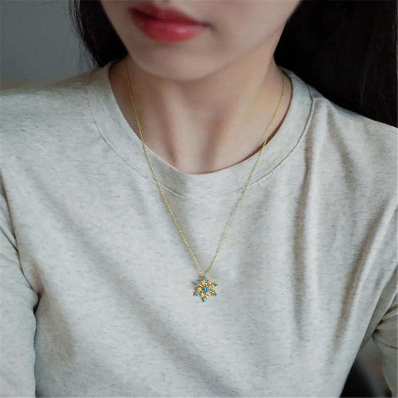 Zircon Inlaid Snowflakes Pendant Long Necklace S925 Sterling Silver