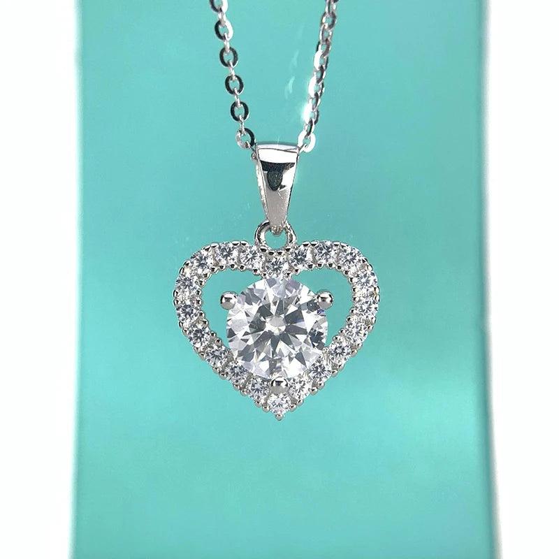 S925 Silver Moissanite Heart Pendant Necklace 1ct Hollow Heart Clavicle Necklace