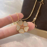 SNPQ Diamond Necklace Red Hot Collarbone Chain Pendant