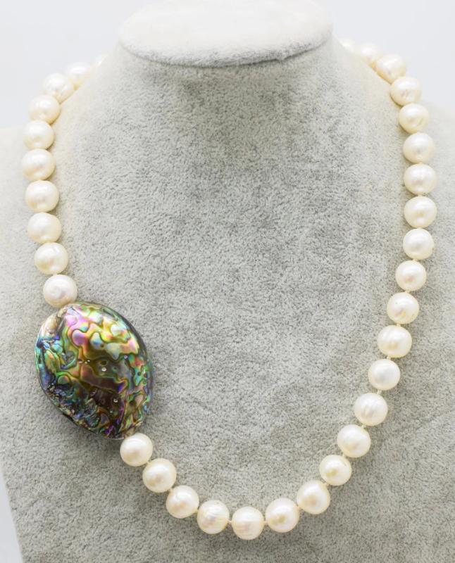 Freshwater Pearl Green Abalone Shell Egg Pendant Necklace 18in