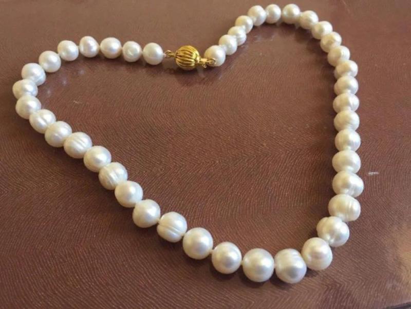 9-10mm Freshwater Pearl Necklace - Perfect Christmas Gift