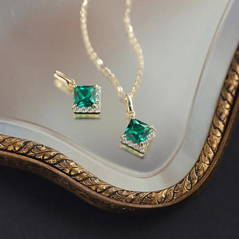 925 Silver Necklace Green Diamond Pendant Ladies Chain Jewelry