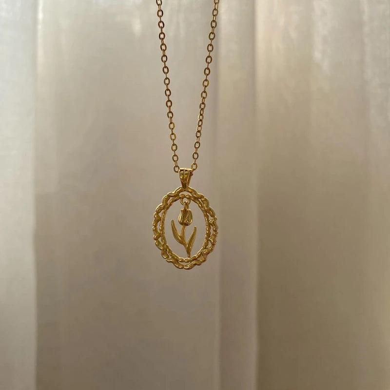Tulip Flower 925 Silver Necklace Oval Lace Border Pendant